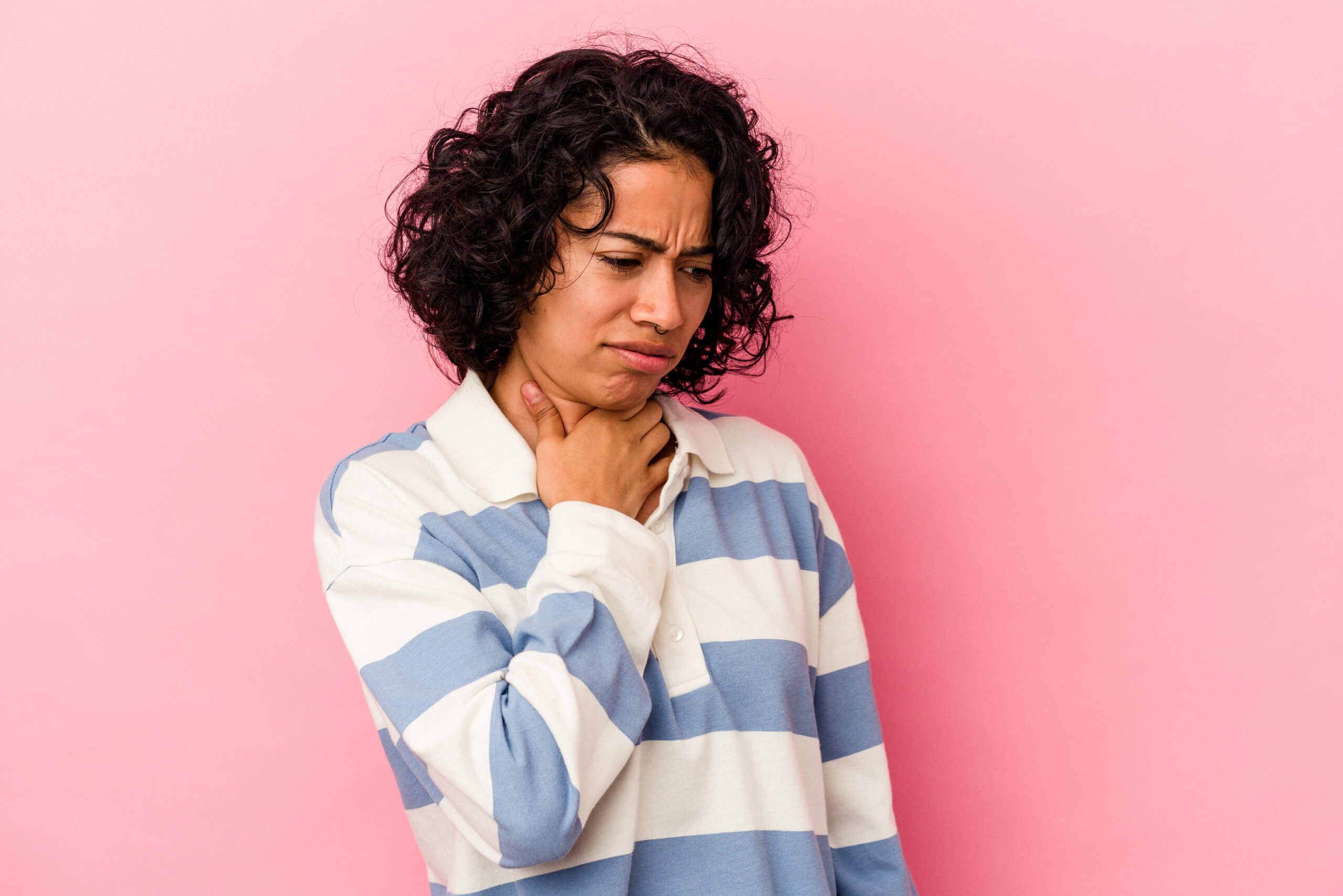 Quando a dor de garganta é preocupante? Especialista explica causas sintomas e sinais para ficar atento!